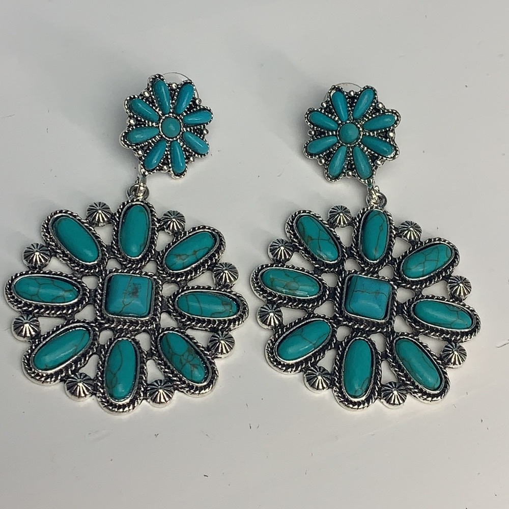 Western Boho Turquoise Natural Stone Earrings - Picture 5 of 5